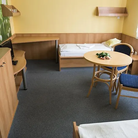 Imos Отель Бржецлав