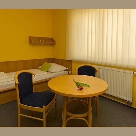 Отель Imos Бржецлав